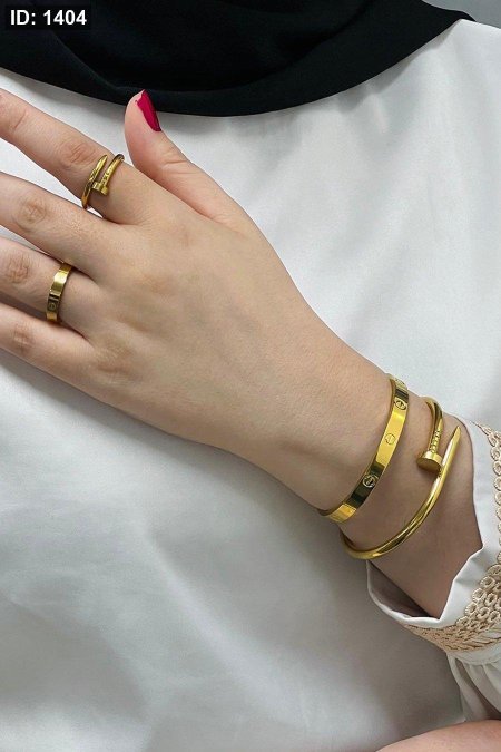 اساور+ خواتم ( طقم )- Cartier / شامل العلبة وكيس الشركة